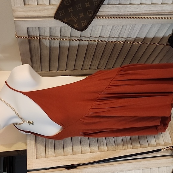 Peach 🍑 Love brand camisole/ tank top - Picture 2 of 9